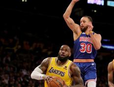 乐鱼体育app-魔术翻盘北京队，詹姆斯刷新纪录的简单介绍