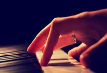 乐鱼app-勒沃库森逆转瑞典，C罗一己之力扛起全队——足球精神的巅峰展示